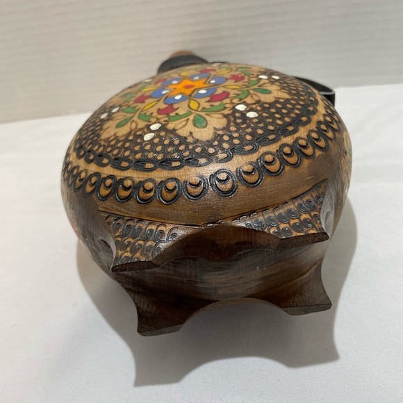 Vintage Handmade Folk Art Ornate Pyrography Wood Wine Flask 10 Inch - Picture 8 of 9